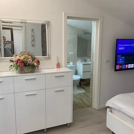 F&c Apartament *